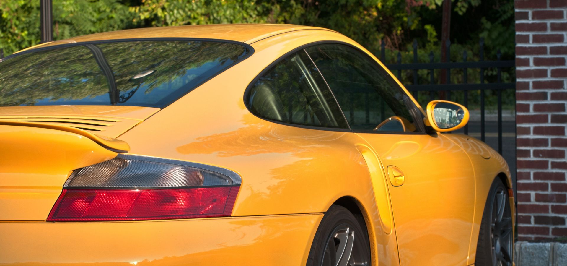 Yellow Porsche 911