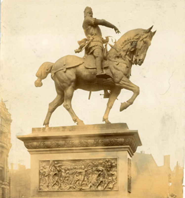 A view of the Black Prince statue in early 1900s, in Leeds city square