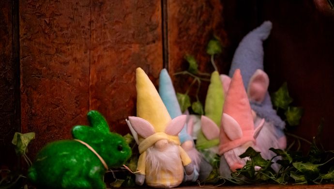 A group of colourful gonks