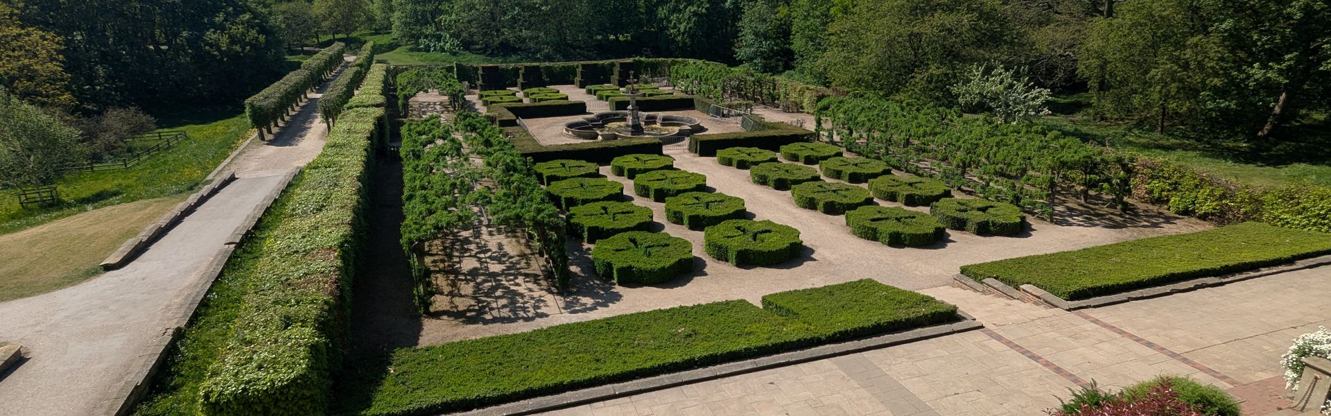 Temple Newsam gardens next to the House